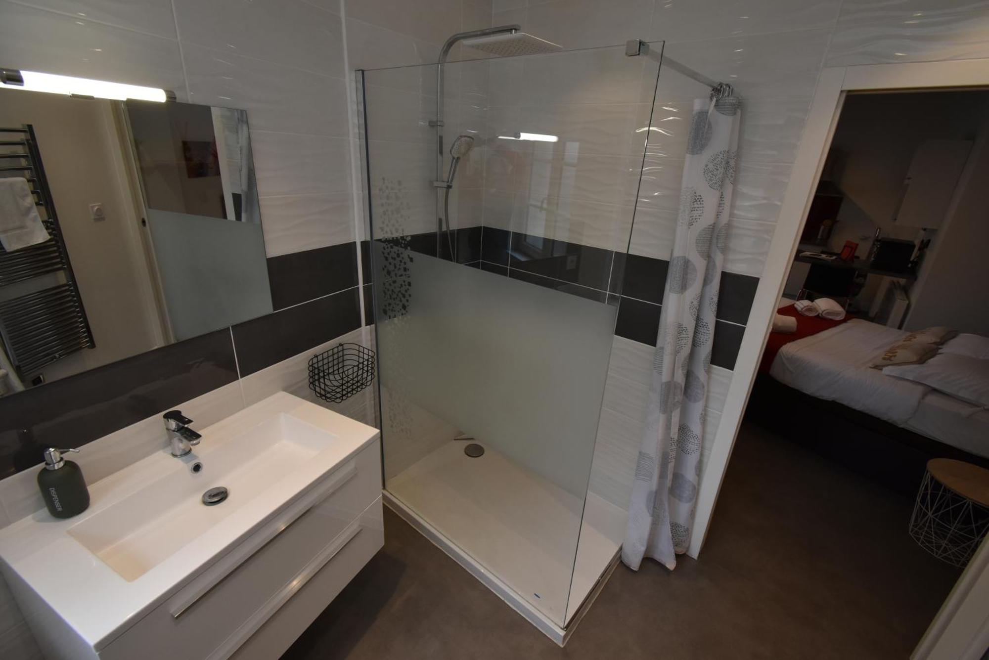 Le Saint-Aignan, Nuits-Chartraines, Parking Prive A Quelques Minutes, 3 Etoiles Apartment Шартър Екстериор снимка