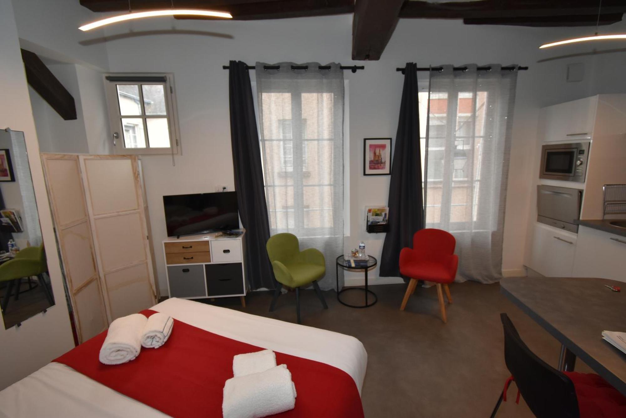Le Saint-Aignan, Nuits-Chartraines, Parking Prive A Quelques Minutes, 3 Etoiles Apartment Шартър Екстериор снимка