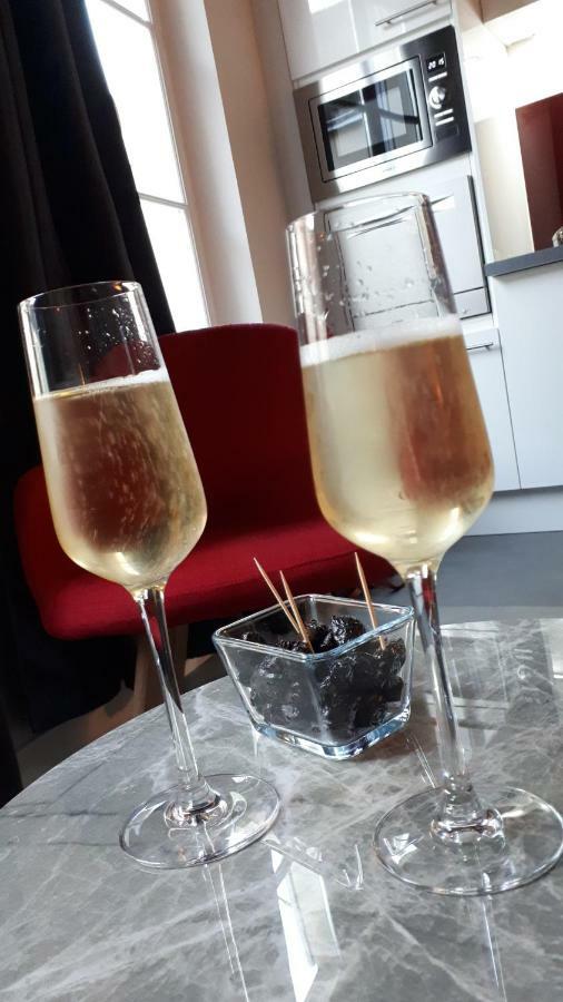 Le Saint-Aignan, Nuits-Chartraines, Parking Prive A Quelques Minutes, 3 Etoiles Apartment Шартър Екстериор снимка